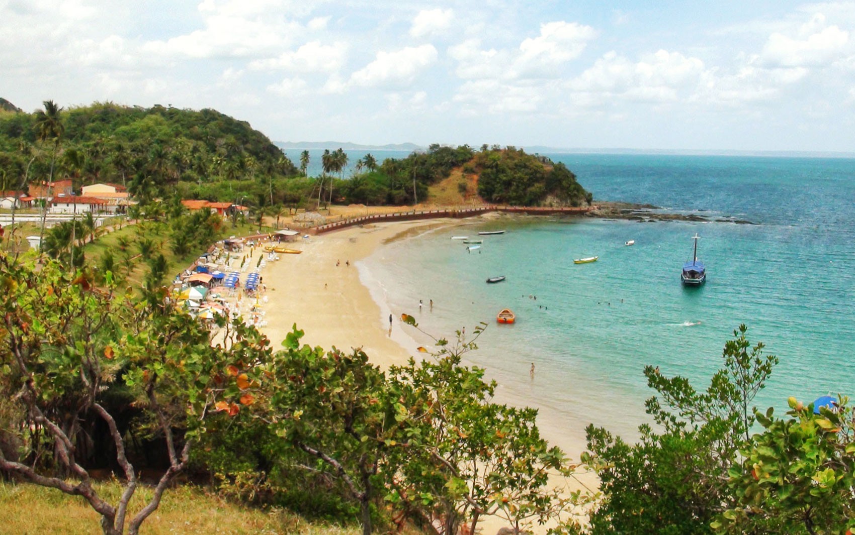 Veja as praias baianas premiadas por qualidade ambiental e segurança em lista internacional