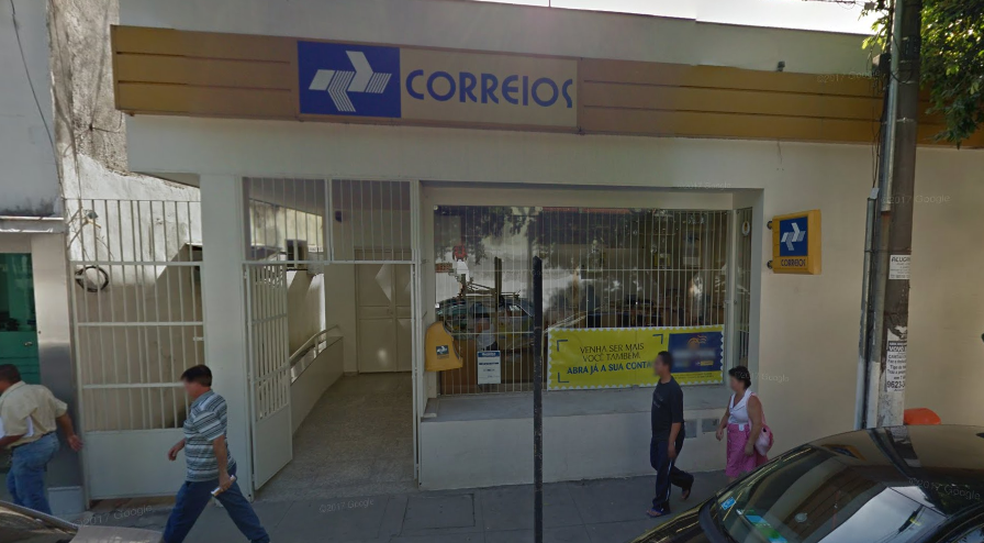 Agência dos Correios do Centro de Aracruz foi assaltada no início da tarde desta segunda-feira  (Foto: Google  Street View)