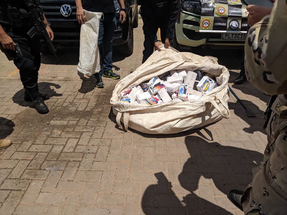 Homens suspeitos de roubar celulares em loja de eletrodomésticos morrem em confronto com policiais no oeste da Bahia — Foto: Edivaldo Braga/Blog do Braga