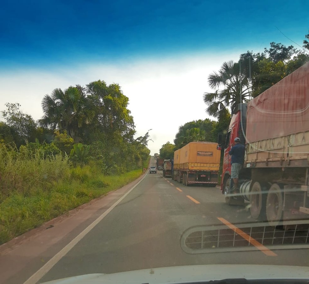 Trânsito ficou comprometido na região — Foto: Divulgação