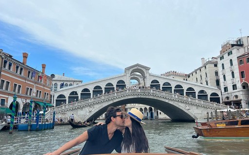 Sthefany Brito curte viagem romântica com marido em Veneza