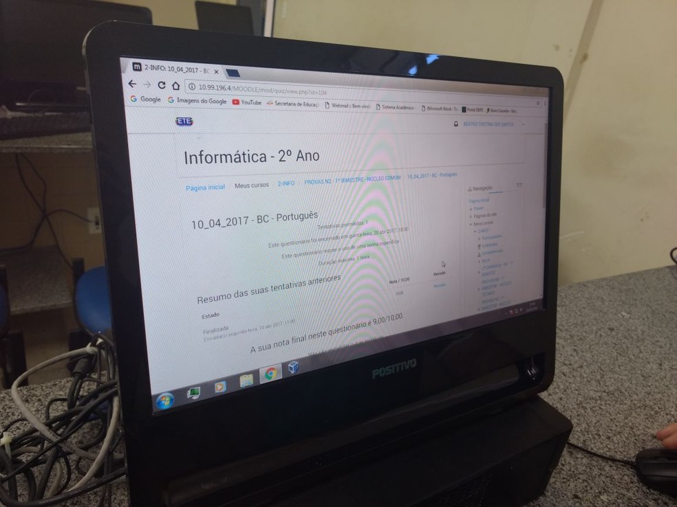 Programa funciona nos computadores da escola estadual, localizada no Recife (Foto: Pedro Alves/G1)