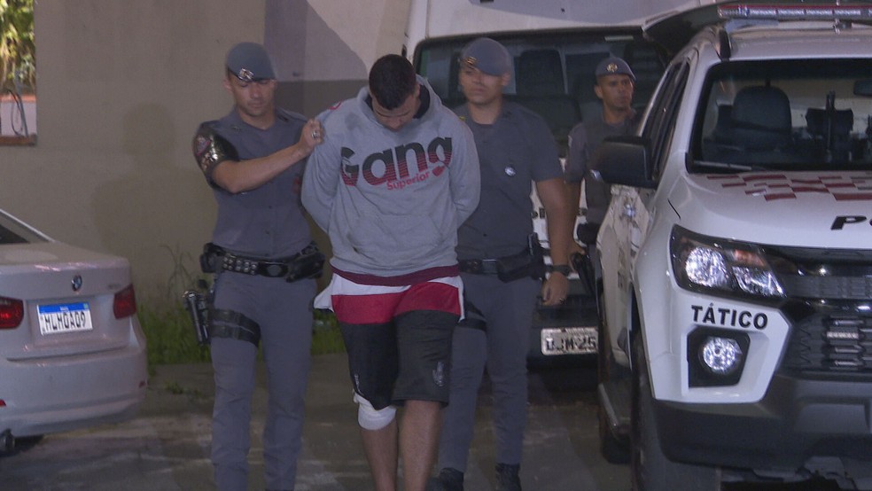 Polícia prende suspeitos de roubar motorista de aplicativo e fazer passageiro refém em SP — Foto: William Rafael/TV Globo