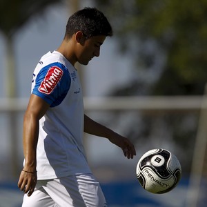 Pisano tem nome publicado no BID  e poderá estrear diante do Tupi