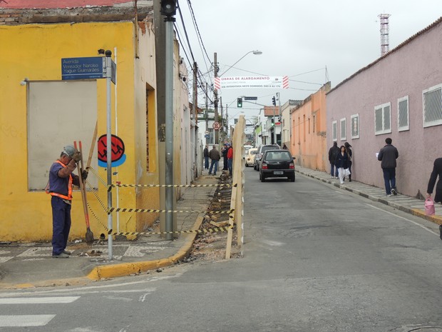 Canteiro central da rua Olegário Paiva, em Mogi, é aberto para mudanças de  trânsito na região do Shangai, Mogi das Cruzes e Suzano