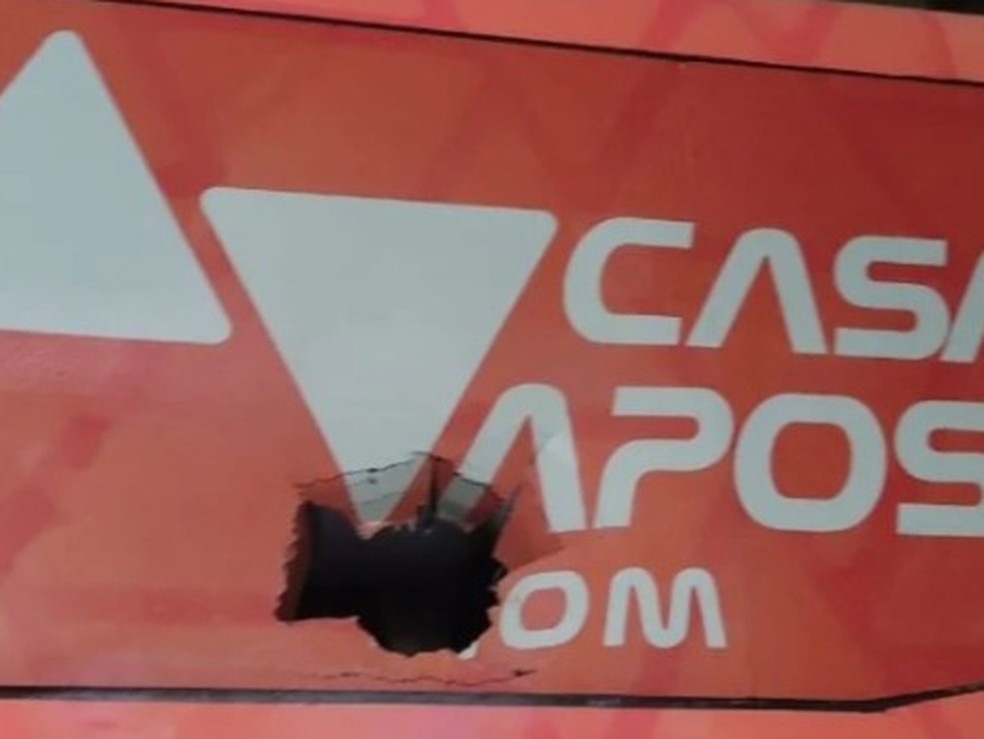 Bomba explode dentro de ônibus do Bahia na Arena Fonte Nova — Foto: Divulgação/EC Bahia