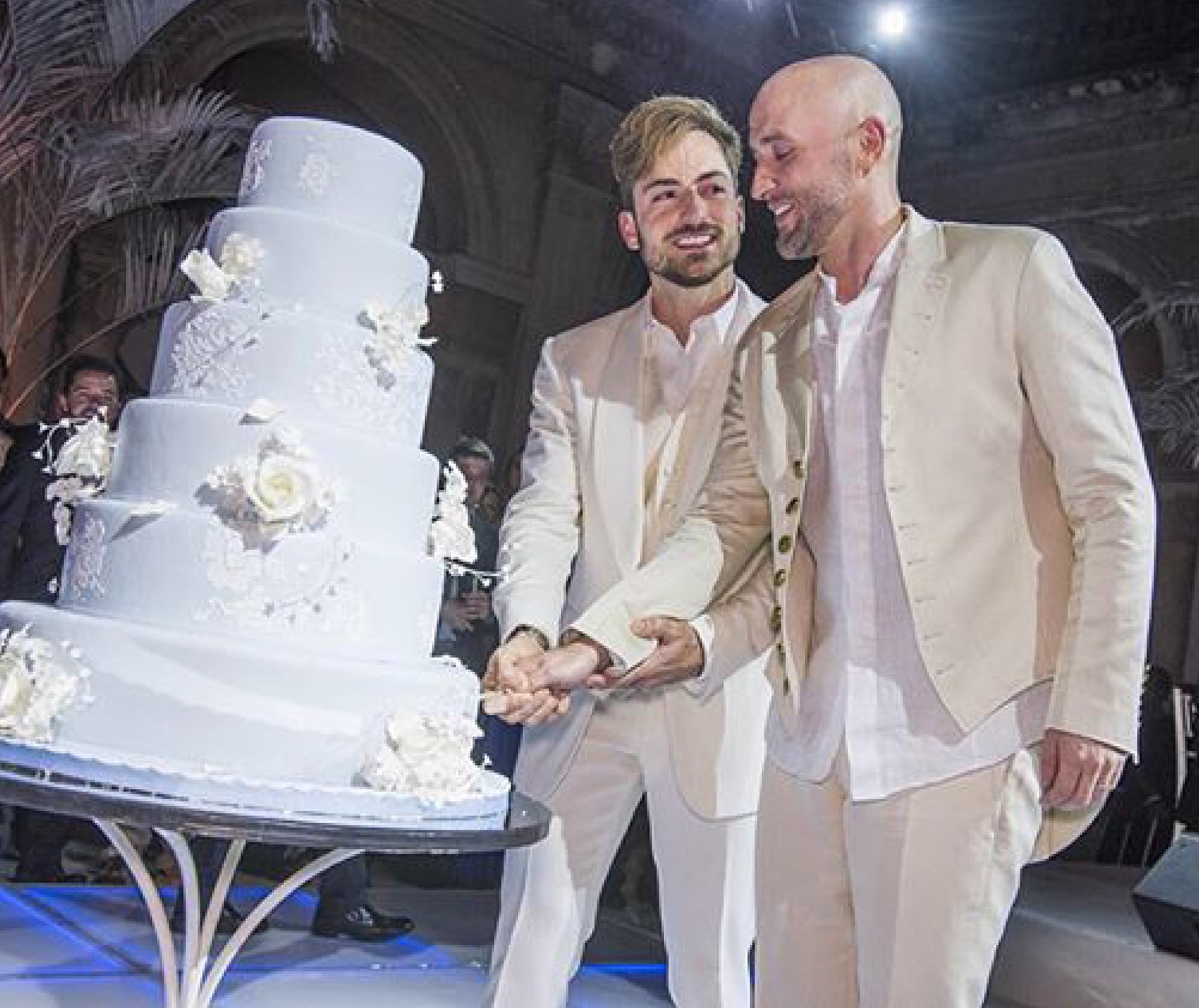 Ator se casou em 2015 com o médico Thales Bretas — Foto: Reprodução