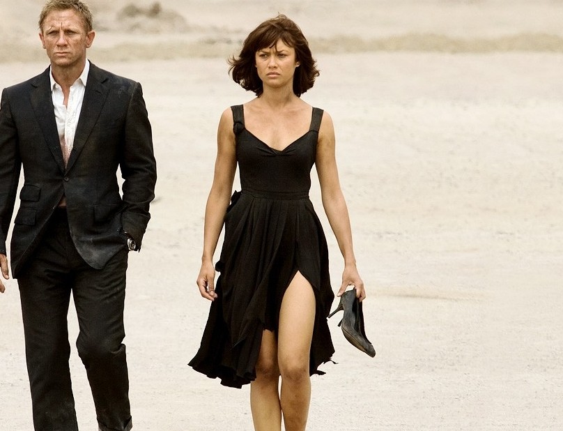 Olga Kurylenko com Daniel Craig em cena de 007 - Quantum of Solace (Foto: Reprodução)