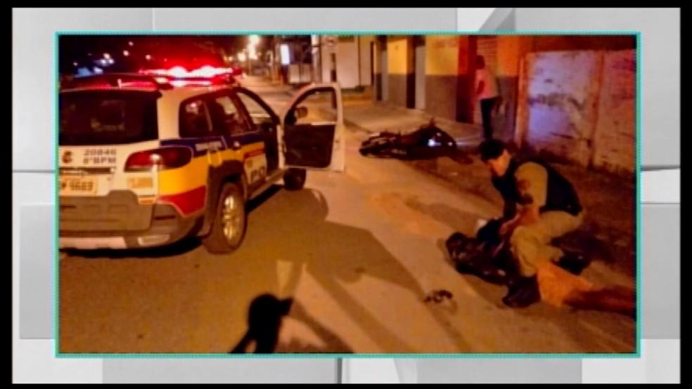 Jovem de 18 anos foi preso nesta quinta-feira (13) apÃ³s assalto em Carmo da Mata e troca de tiros com a polÃ­cia â€” Foto: ReproduÃ§Ã£o/TV IntegraÃ§Ã£o