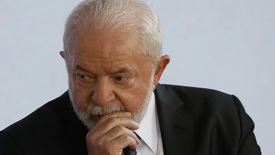 Lula deve remarcar viagem à China para 11 de abril 