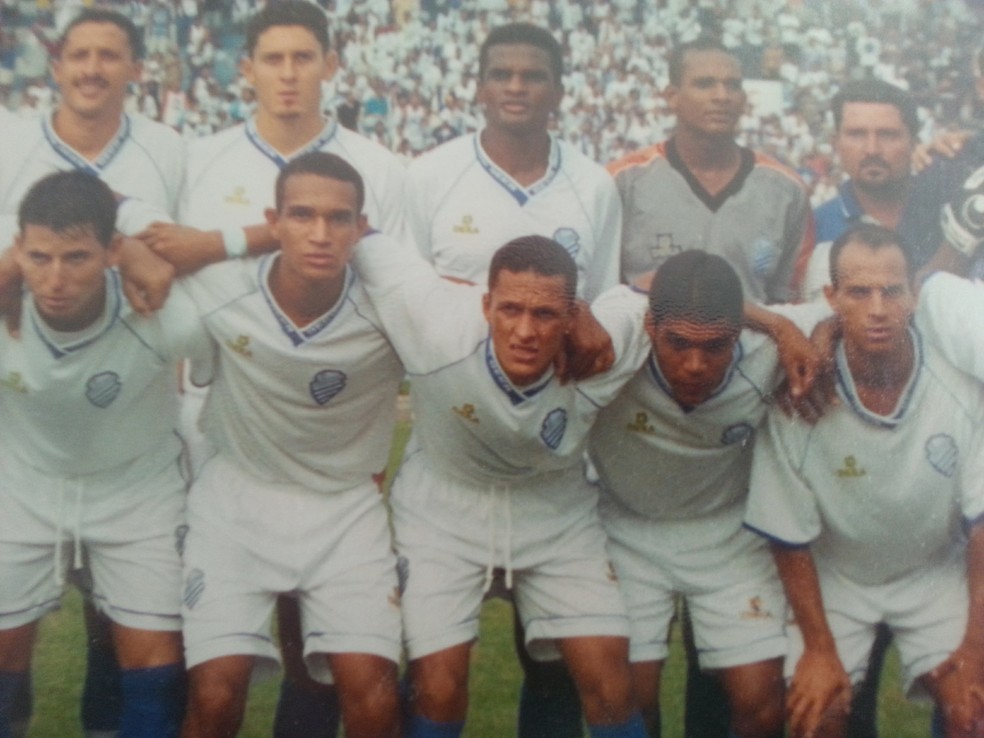 Alagoano Souza (centro) começou a carreira no CSA  — Foto: Arquivo Pessoal
