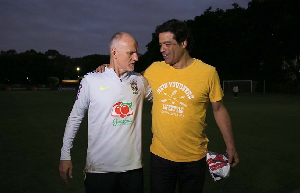 Rai e Taffarel: Seleção treinou no CT do São Paulo durante a Copa América — Foto: Rubens Chiri / saopaulofc.net