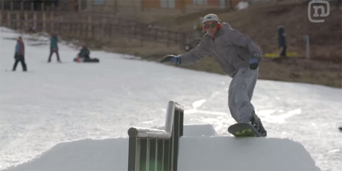 Snowboard troca faixas de música de acordo com movimentos (foto: Reprodução/YouTube)