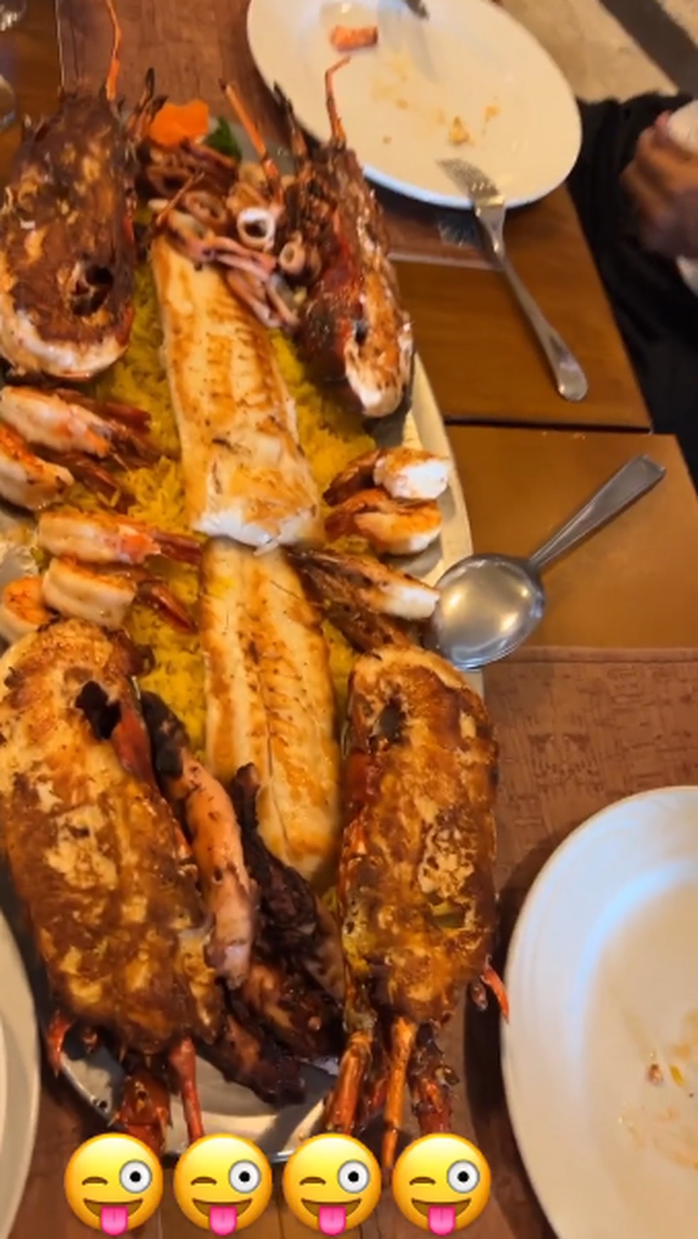 Vidal e seus amigos comeram lagosta nesta sexta-feira &mdash; Foto: Reprodu&ccedil;&atilde;o