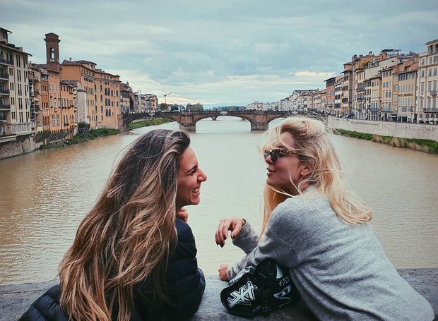 Giovanna Lancellotti e amiga (Foto: Reprodução/Instagram)