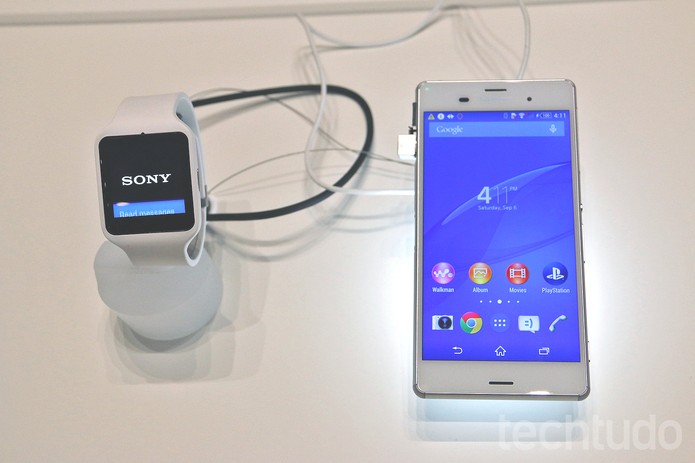 O Z3 possui tela Full HD de 5.2 polegadas ( (Foto: Fabrício Vitorino/TechTudo) O Z3 possui tela Full HD de 5.2 polegadas ( (Foto: Fabrício Vitorino/TechTudo)