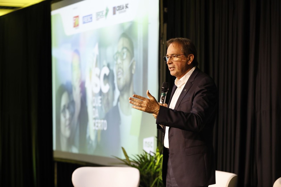 Mario Cezar de Aguiar, presidente da FIESC, fala sobre cenário otimista no Estado — Foto: José Somensi
