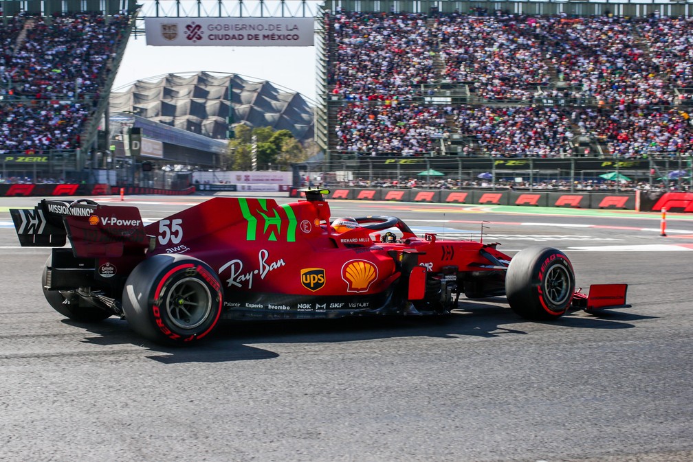 Carlos Sainz foi o melhor entre os pilotos de Ferrari e McLaren no grid de largada no México — Foto: Peter Fox/Getty Images