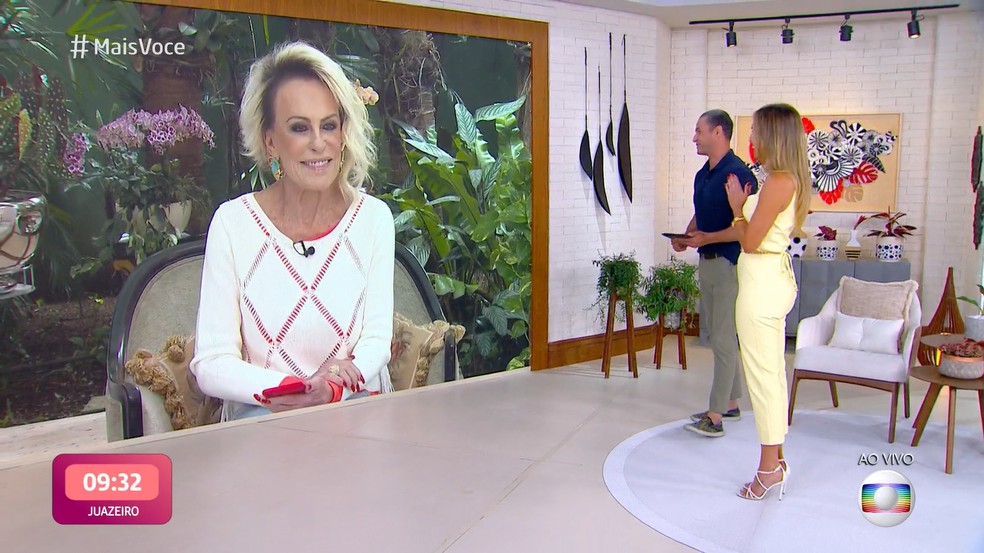 Ana Maria Braga fez questão de agradecer a Fabricio e Talitha pela condução do Mais Você. — Foto: Globo