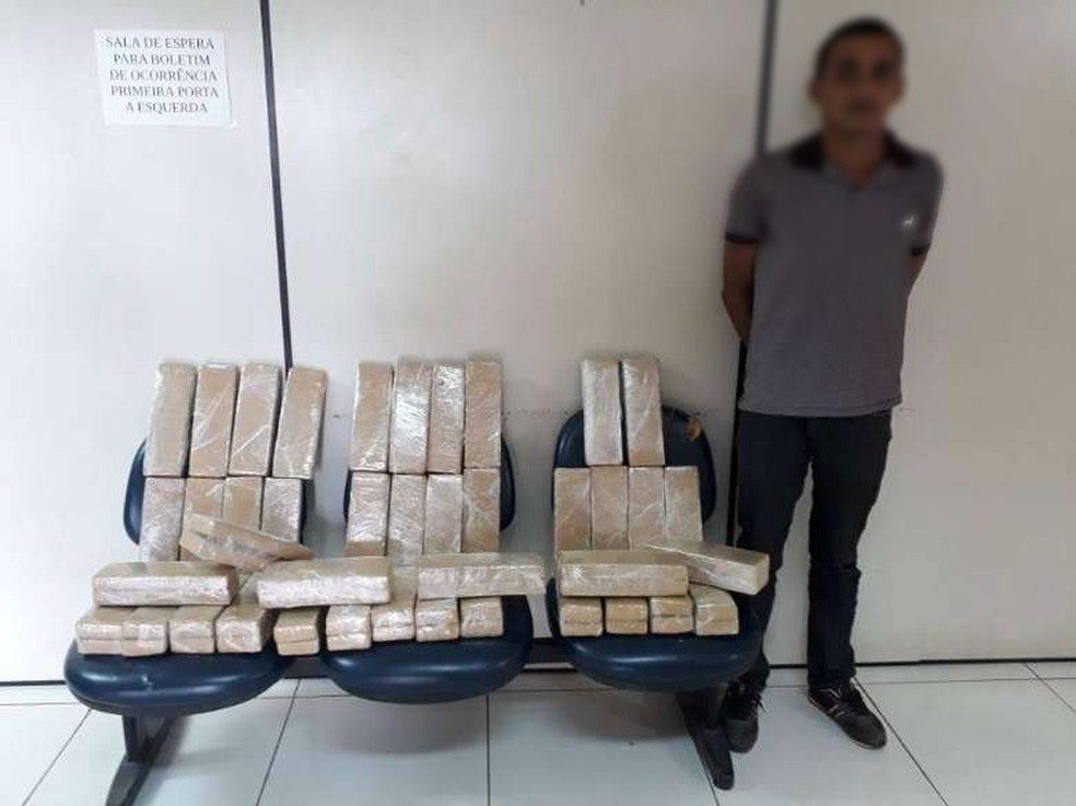 Diogo foi apresentado na Unidade Policial do município e está à disposição da Justiça.   — Foto: Reprodução/PM