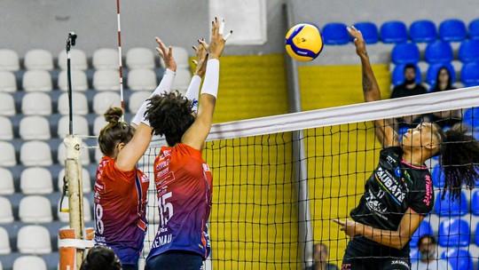 Vôlei Taubaté disputa terceiro lugar da Superliga B Feminina em duelo contra Vinhedo
