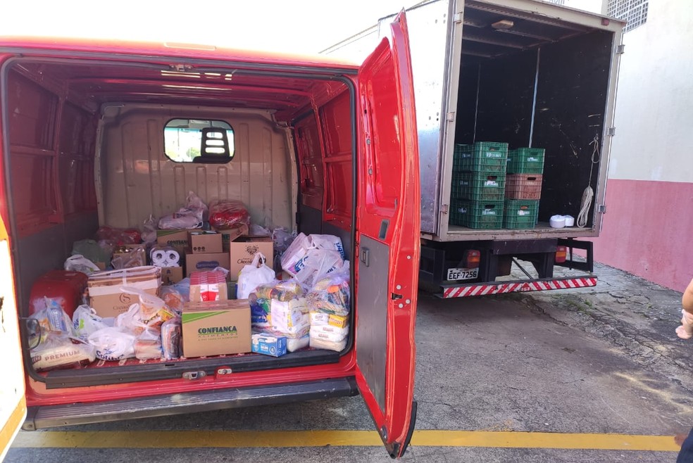 Moradores podem doar alimentos não perecíveis e produtos de higiene em Marília — Foto: Corpo de Bombeiros/Divulgação