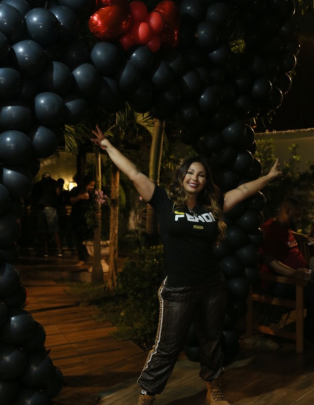 Valesca Popozuda ganha festa pelos seus 42 anos (Foto: Anderson Borde/AgNews)