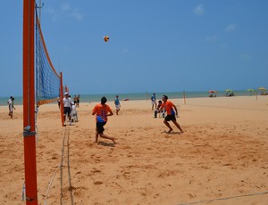 Disputa de vôlei de praia dos Jogos Escolares da Paraíba, dupla do Motiva na semifinal (Foto: Amauri Aquino / Globoesporte.com/pb)
