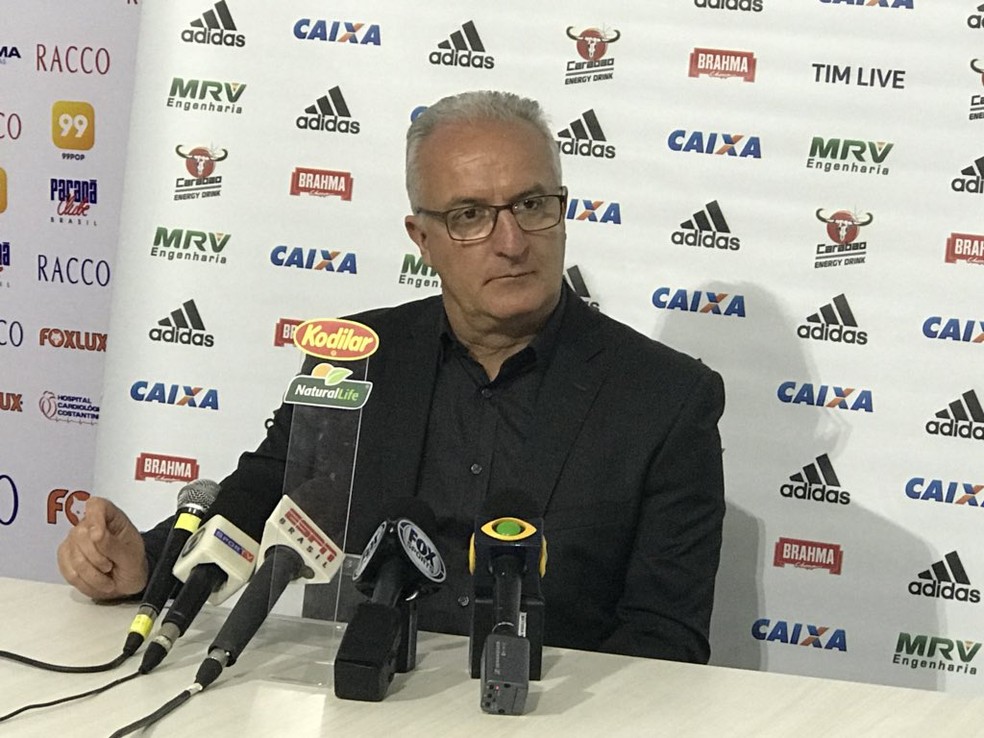 Dorival Junior pediu concentra&ccedil;&atilde;o total para a partida contra o Palmeiras &mdash; Foto: Cah&ecirc; Mota