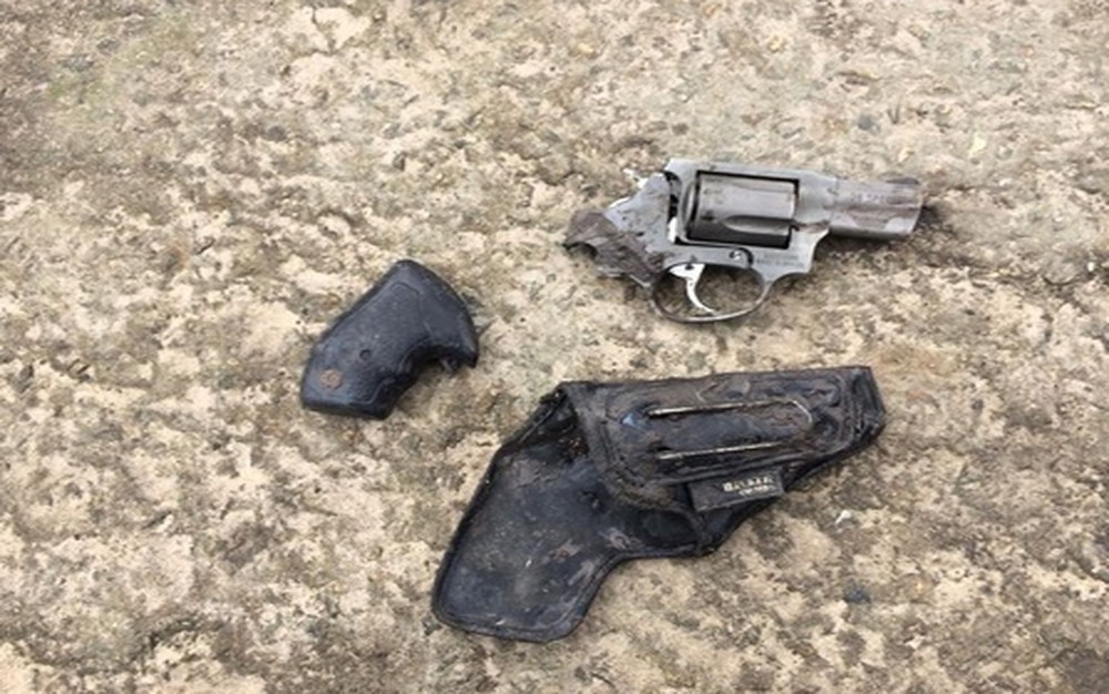 revolver-encontrdo-no-local-do-acidente Mistério: revólver é encontrado em novos destroços do avião que matou Gabriel Diniz
