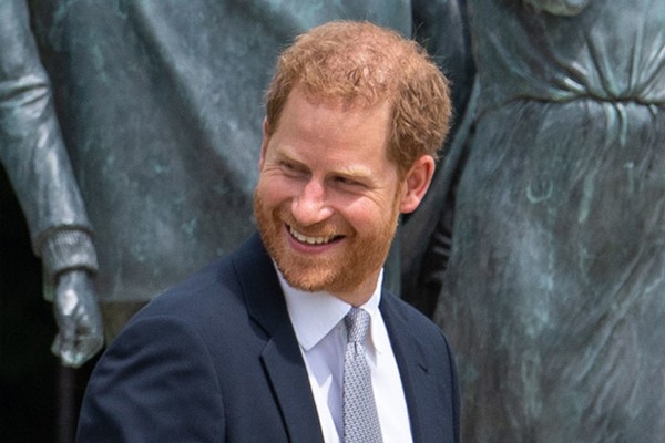 Príncipe Harry nos jardins do Palácio de Kensington durante a inauguração da estátua da Princesa Diana em1º de julho de 2021 (Foto: Getty Images)