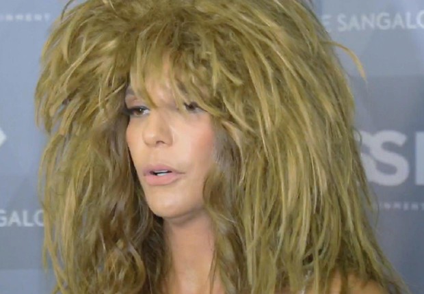 Ivete Sangalo usa peruca de Tina Turner (Foto: Divulgação/SBT)