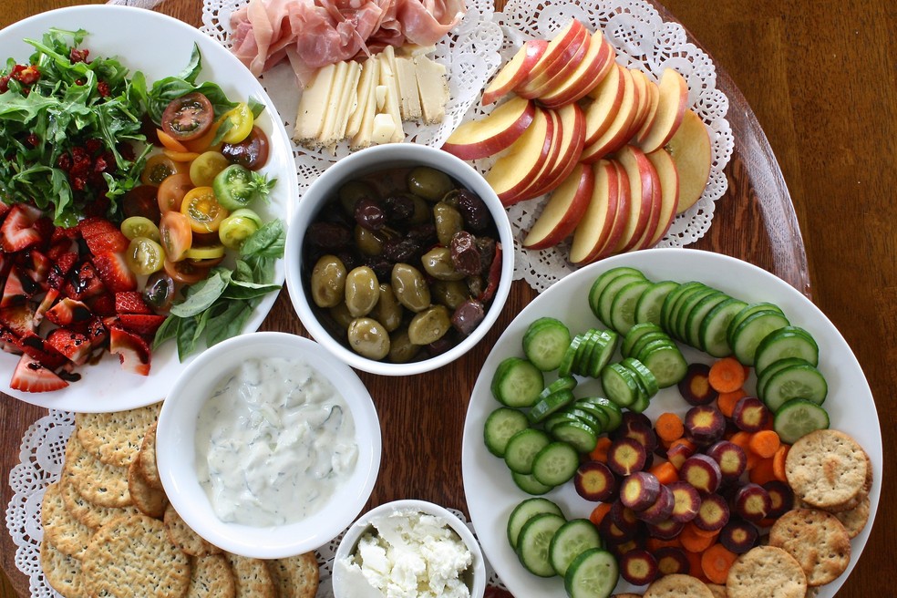 Uma refeição com variedade nutritiva é fundamental para estabelecer uma relação saudável com a alimentação  — Foto: Pixabay