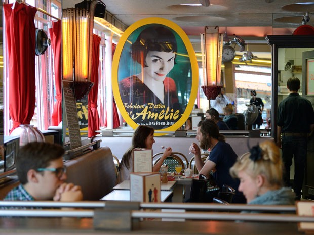 G1 - Café em Paris atrai turistas fãs do filme 'Amelie Poulain' - notícias  em Turismo e Viagem