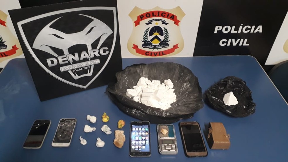 Drogas foram avaliadas em R$ 15 mil — Foto: Divulgação/Denarc
