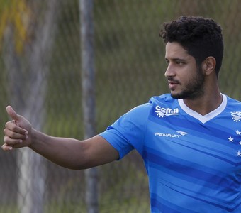 Com blindagem a jogadores, Mineros treina próximo ao inimigo na Toca II