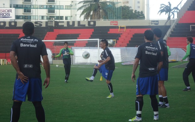 Grêmio treina no Recife (Foto: Ney Morrudo/RBS TV)