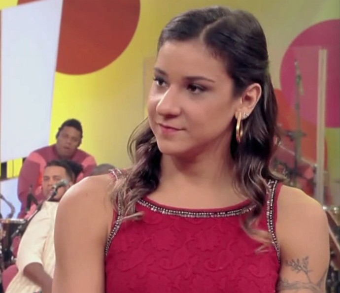 Joanna Maranhão conversa com Regina Casé (Foto: TV Globo)