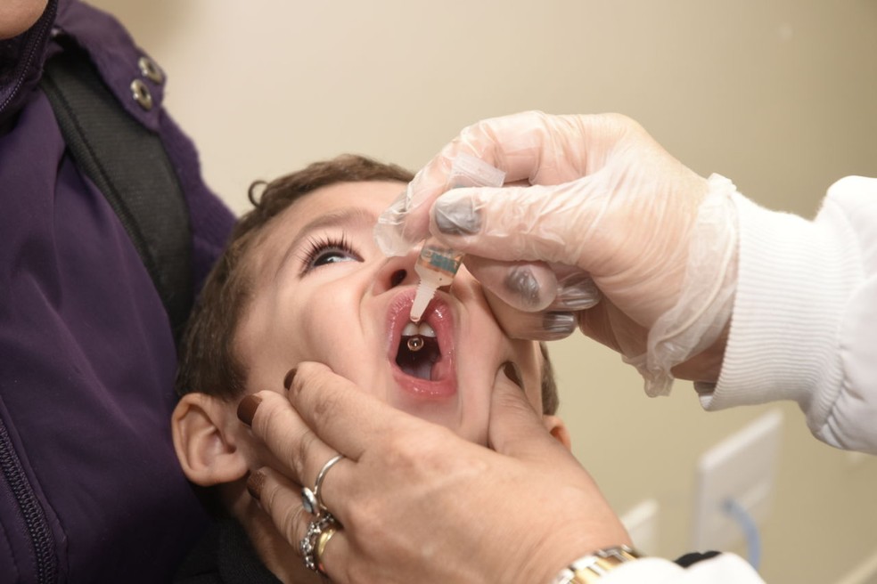  Vacinas contra poliomielite e sarampo continuam disponÃ­veis em todas as unidades de saÃºde do Brasil â€” Foto: Prefeitura de JundiaÃ­/DivulgaÃ§Ã£o