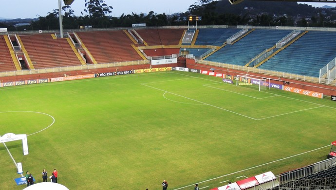 Joinville vende ingressos para jogo contra Cruzeiro por metade do preço