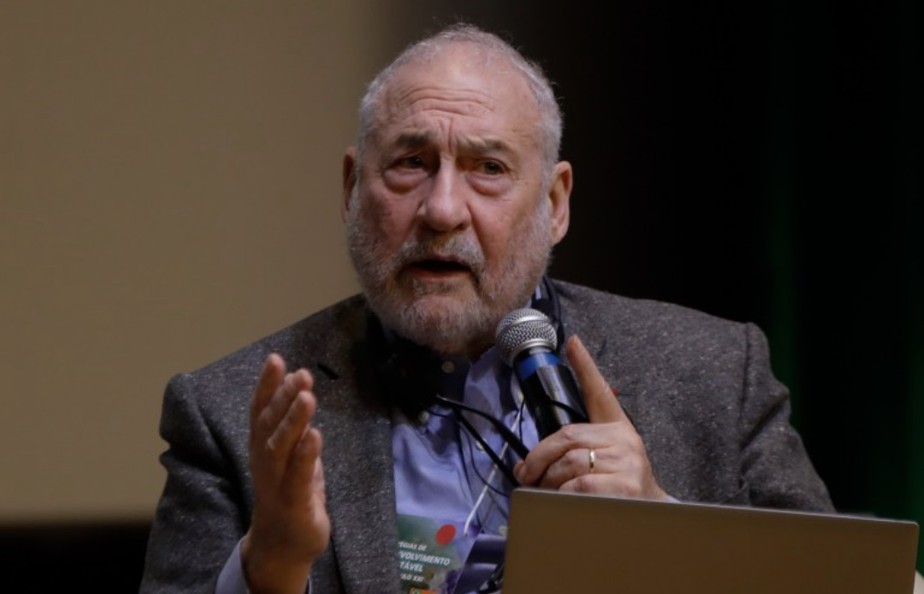 Em seminário no BNDES, o prêmio Nobel Joseph Stiglitz critica juros no Brasil