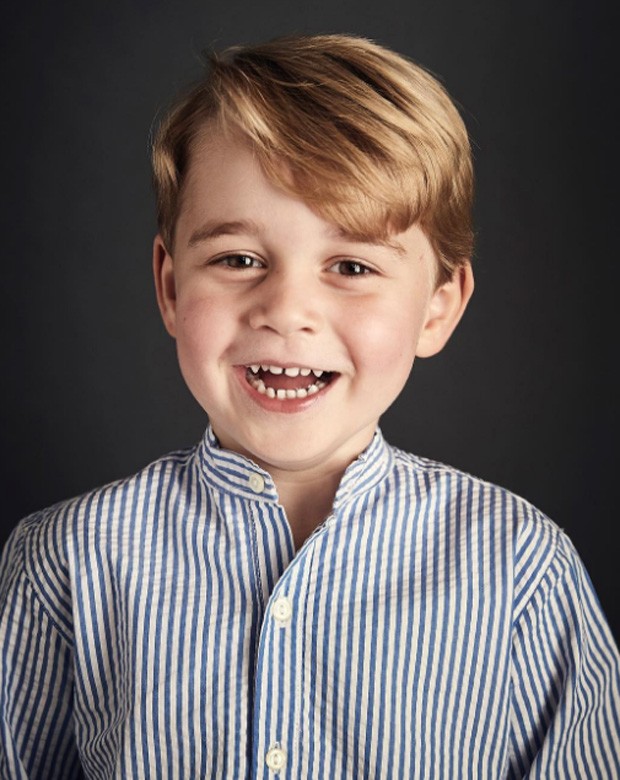 Príncipe George em foto oficial pelos seus 4 anos de idade (Foto: Reprodução/Instagram)