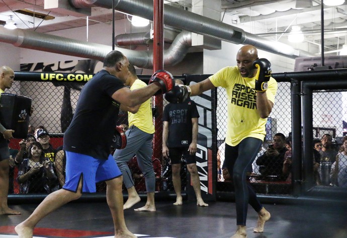 Anderson Silva, treino aberto, UFC Londres, Los Angeles (Foto: Evelyn Rodrigues) Anderson Silva, treino aberto, UFC Londres, Los Angeles (Foto: Evelyn Rodrigues)