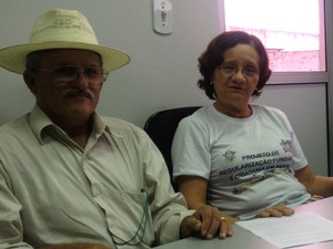 Maria do Carmo Campos, consultora da UFPA e prefeito de Serra do Navio, José Maria Lobato (Foto: Jéssica Alves/G1)
