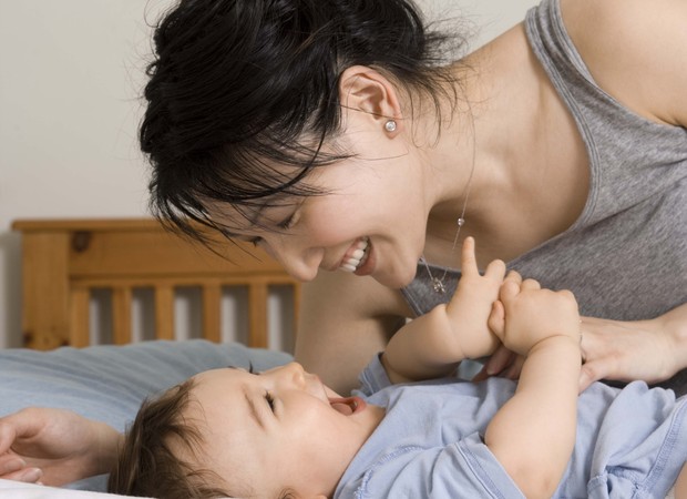 Tem coisa melhor que fazer seu bebê dar risada? (Foto: Thinkstock)