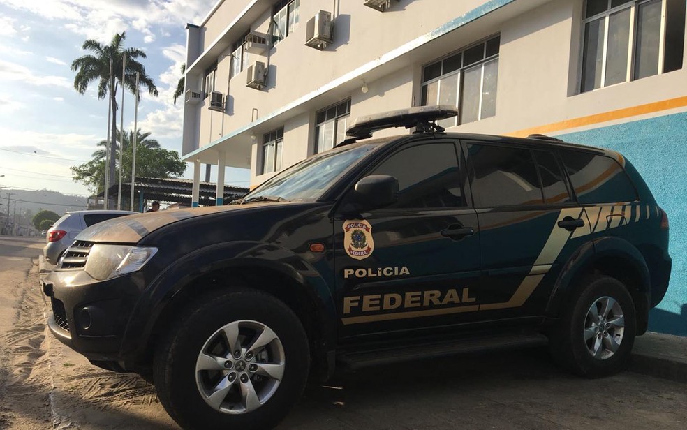 Polícia Federal cumpre mandados em operação na Bahia nesta quinta-feira (23) (Foto: Divulgação/ PF-BA)