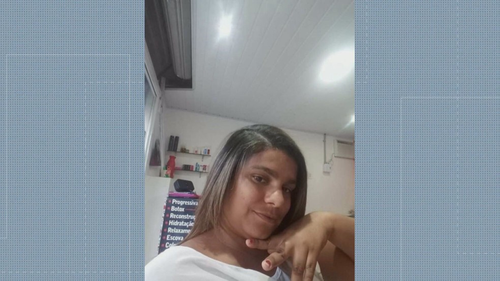 Vanessa Brito dos Santos, de 34 anos, está internada em estado grave após ser agredida com um martelo — Foto: Reprodução/ TV Globo