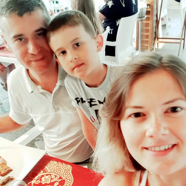 Yulia Gokcedag tirou a própria vida e afogou o filho (Foto: reprodução/redes sociais)