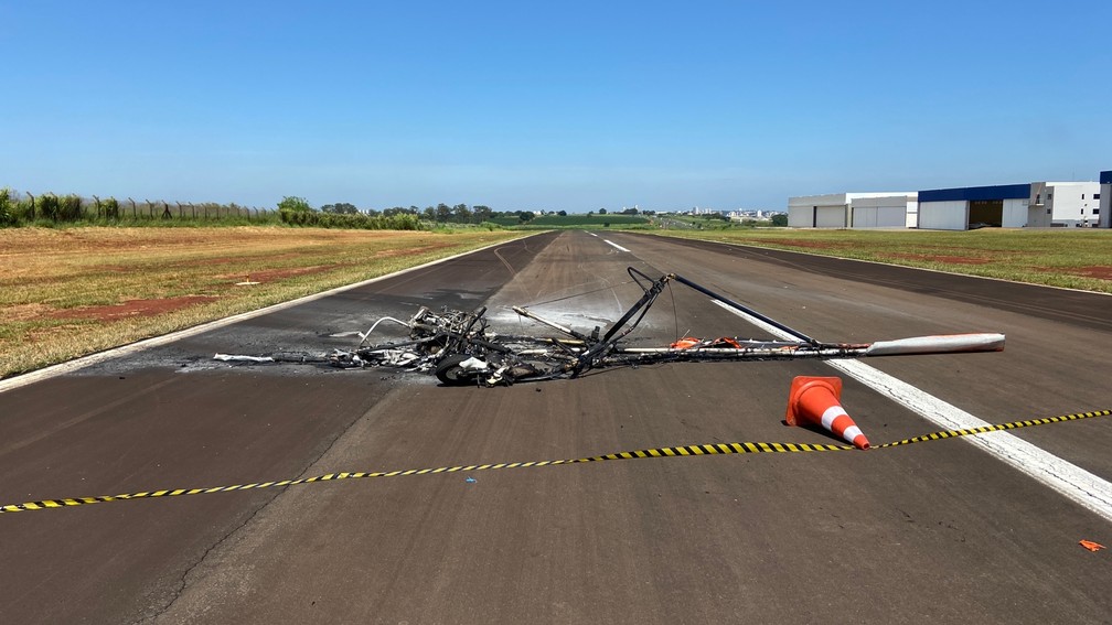 Local foi isolado após queda de aeronave pequena em Americana  — Foto: Wesley Justino/EPTV