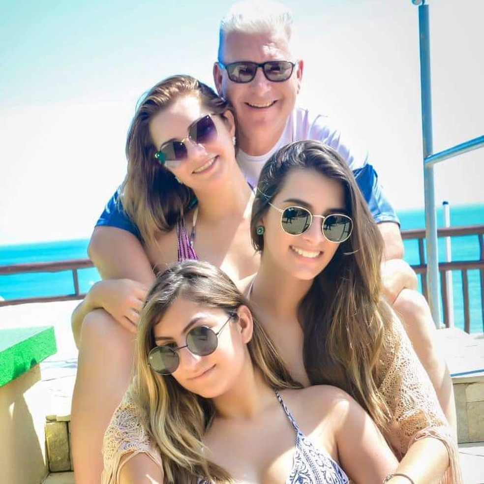 Valdecy, Luciana, Beatriz e Jlia Cruzeiro morreram aps avio cair na rea rural de Mato Rico  Foto: Arquivo da famlia